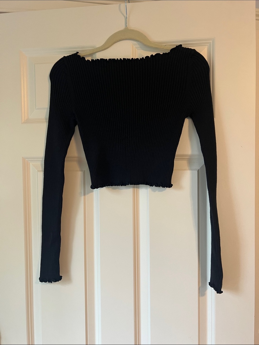 American Eagle Ribbed Long Sleeve Cropped Top - Black